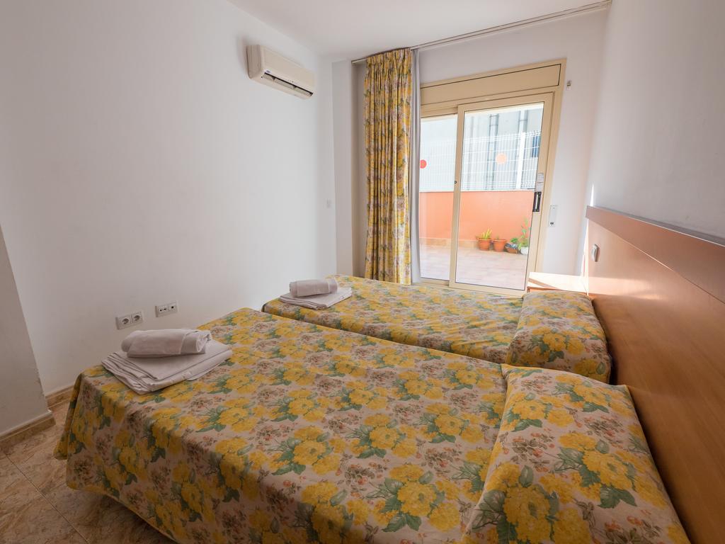 Apartaments AR Easy Santa Anna II Lloret de Mar Exteriör bild